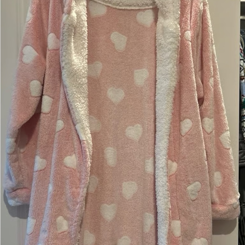 Colsie Pink Heart Robe - Picture 2 of 4